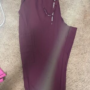 Burgundy jogger Scrub Pants MEDCOUTURE